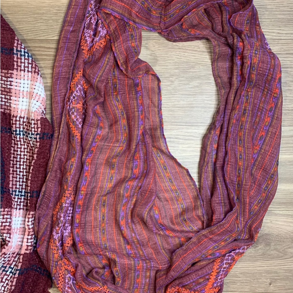 Scarf bundle - Picture 3 of 3